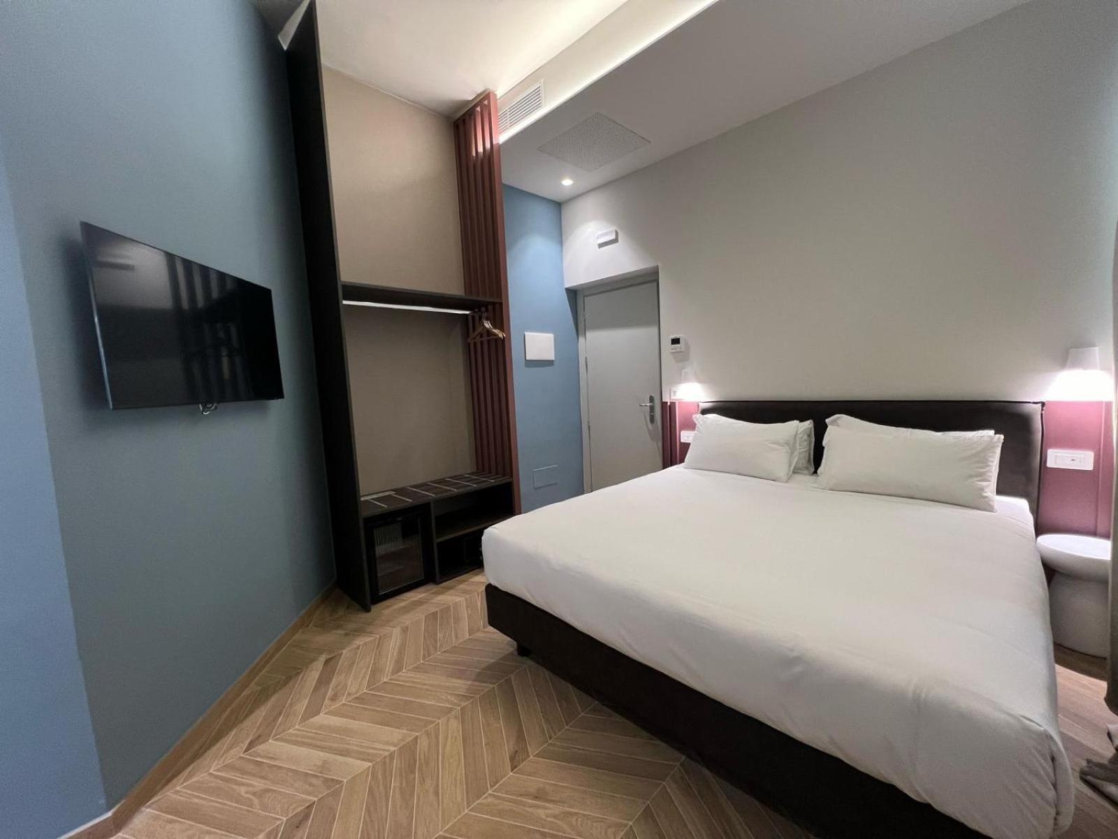 Hotel Rossovino Milano Exterior photo