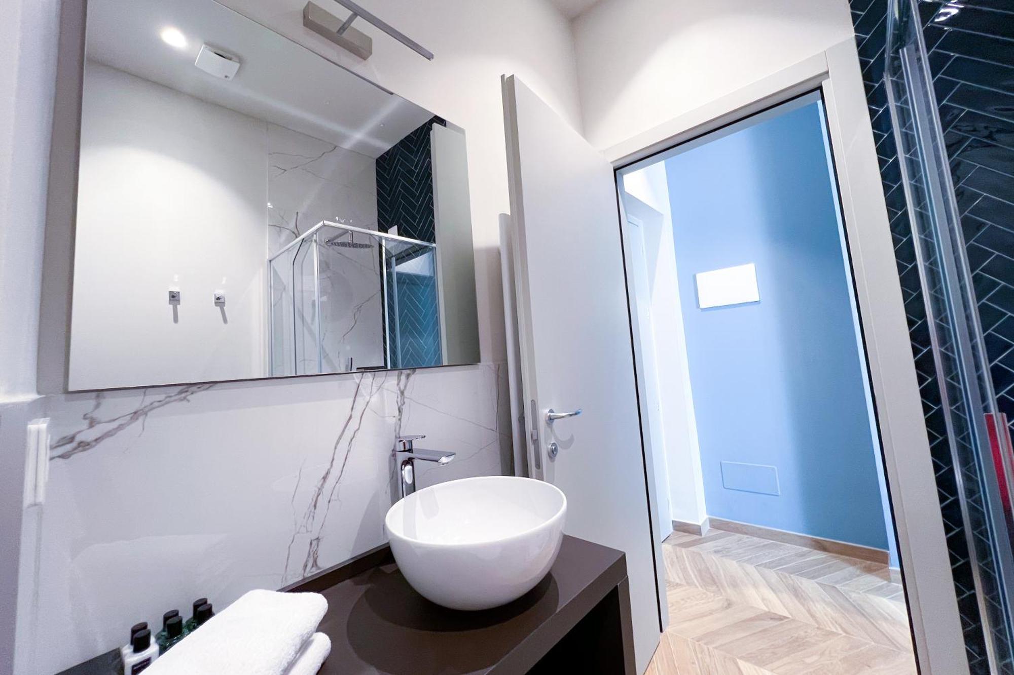 Hotel Rossovino Milano Exterior photo